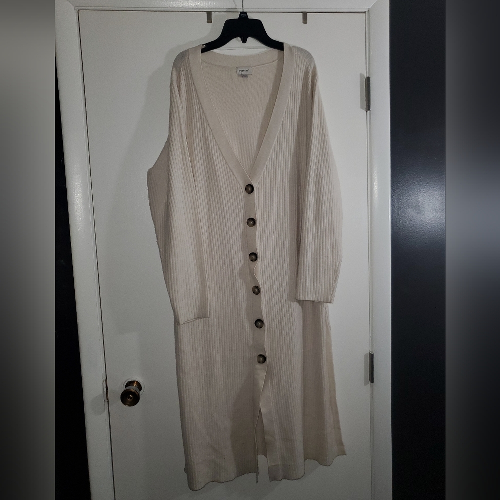 Avenue Cream Ribbed Knit Cardigan